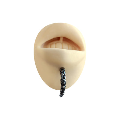 Flat Back Labret Tribal Claw 14 Gauge Surgical Steel